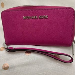 Michael Kors Saffiano Wallet Wristlet